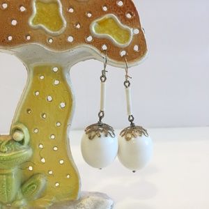 Vintage Mid Century Modern White Dangle Earrings